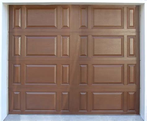 wood-look-fiberglass-garage-doors