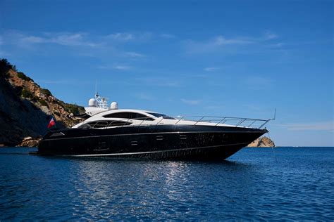 Sunseeker predator 74 - Eivipyachts