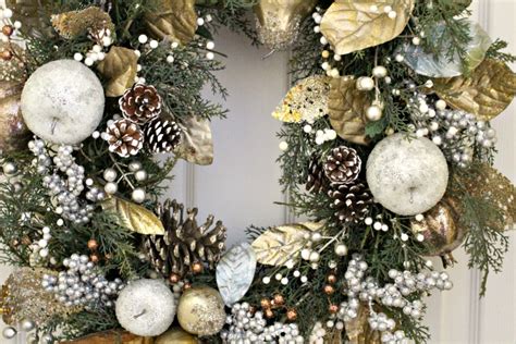 Sugared Fruit Christmas Wreath & Top 3 Tips For Wreath Making