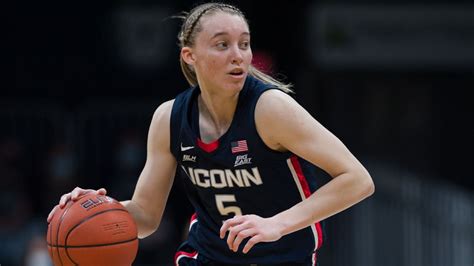 UConn's Paige Bueckers is women's college basketball's 2020-21 national ...