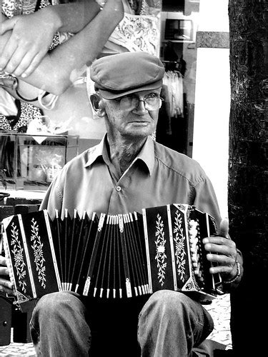 bandoneon player | Curitiba, Brazil. | jovivebo | Flickr