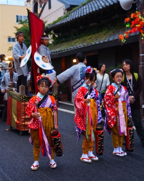 Autumn festival in Japan | Japan fashion, Japan autumn, Japan culture