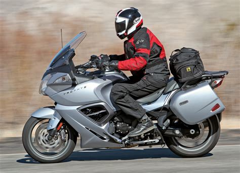 2013 Sport-Touring Comparison Test: BMW K1600GT, BMW R1200RT, Kawasaki ...