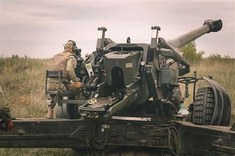 Powerful FH70 howitzer enters the fight in Ukraine