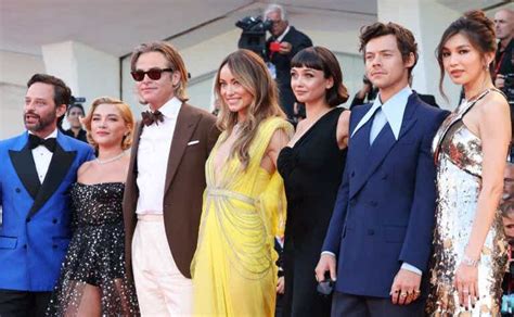 The Don't Worry Darling Cast Drama, Explained & Harry Styles Spitgate