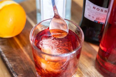 Campari Negroni: Classic Italian Sipper