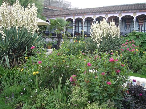 Kensington Roof Gardens (The Roof Gardens, Derry & Toms) - Greenroofs.com