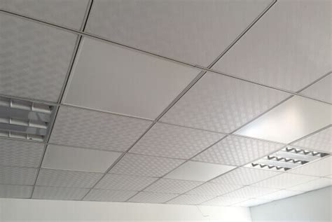 Infrared heating panels: ceiling or wall mounting? | Sundirect