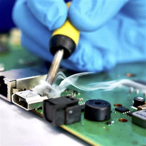 Micro Soldering – Cell Experts