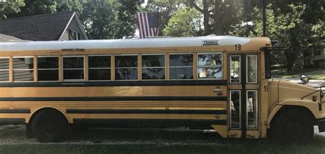 WillowWay :: 2004 Thomas Freightliner - School Bus Conversion Resources