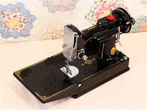 Singer Featherweight 221 Sewing Machine For Sale – The Singer ...