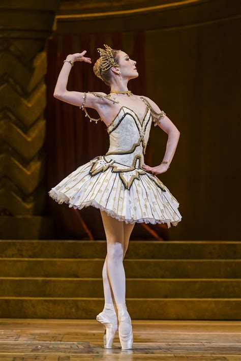 Sarah Lamb as Raymonda in Raymonda Act III, The Royal Ball… | Flickr