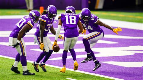 5 Takeaways: Vikings Give Up 4th-Quarter Lead in Loss