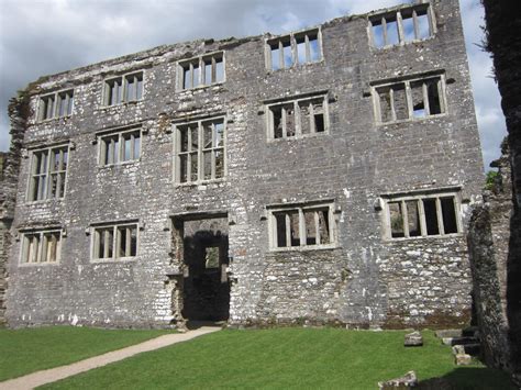 Vraie fiction: The most haunted castle in England