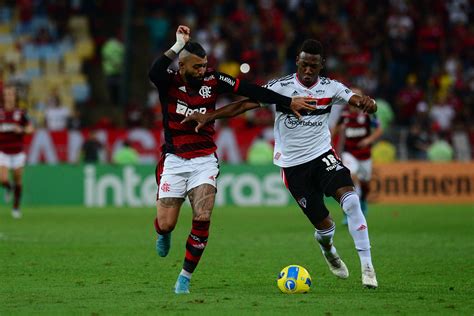 Copa do Brasil: Flamengo vence o São Paulo no Maracanã e garante vaga na final | CNN Brasil