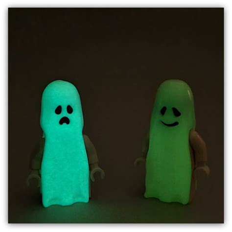 LEGO After Dark: Glow in the Dark LEGO Pieces