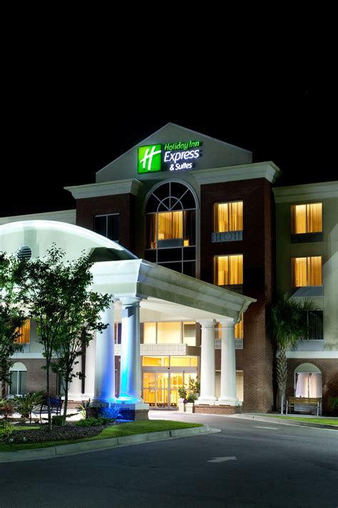 Holiday Inn Express & Suites Charleston-North | North Charleston SC