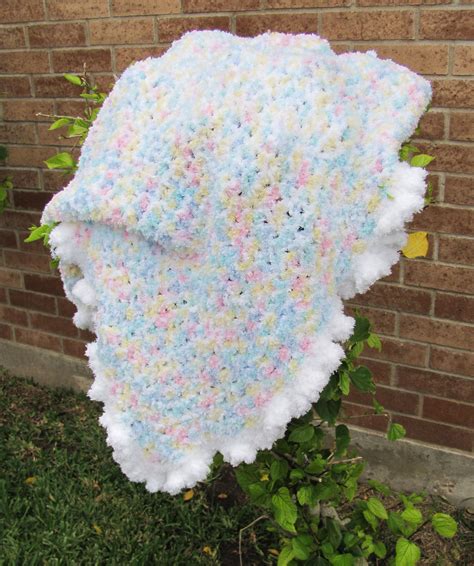 Bernat Pipsqueak Yarn Crochet Baby Blanket Patterns