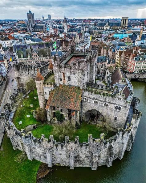 Gravensteen Castle, Ghent, Belgium : r/castles