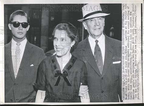 1957 Press Photo United States Army General Douglas MacArthur & Family ...