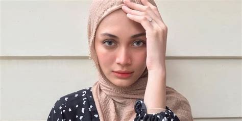 7 Potret Danisa Khairiyah Mantan Istri Tengku Tezi, Kini Tampil Berhijab!