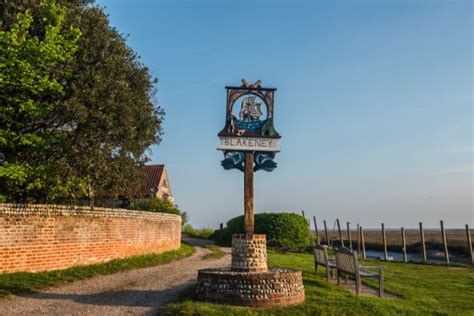 Blakeney, Norfolk - History, Travel, and accommodation information