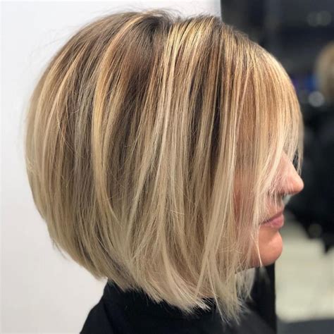 Bronde Layered Bob | Haarschnitt, Frisuren haarschnitte, Bob frisur