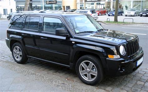 2014 Jeep Patriot Sport - 4dr SUV 2.4L 4x4 Manual