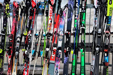 Alquiler de equipos de esquí y snow en Sierra Nevada