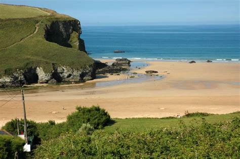 Mawgan Porth Beach | Cornwall Beaches