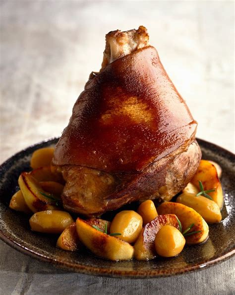 Pork Shank with Stewed Apples and Potatoes recipe | Eat Smarter USA