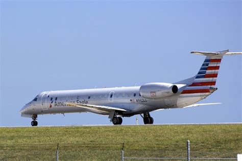 American Airlines Fleet Embraer ERJ-145 Details and Pictures