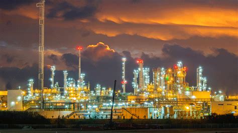 MEED | Qatar petrochemical project awards imminent