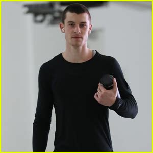 Shawn Mendes Shows Off His New Buzz Cut While Hitting the Gym | Shawn Mendes | Just Jared ...