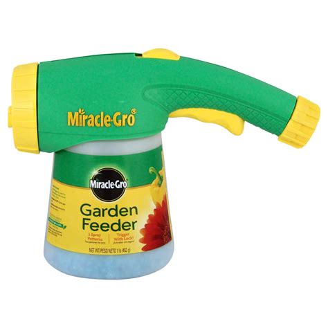 Miracle-Gro Garden Feeder - Shop Fertilizer at H-E-B