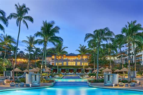 Luxury Hotels & Resorts in Hawaii | The Ritz-Carlton, Kapalua Best ...