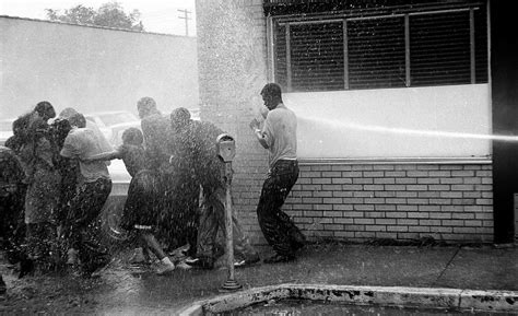 Bull Connor used fire hoses, police dogs on protestors (May 3, 1963) (videos) - al.com