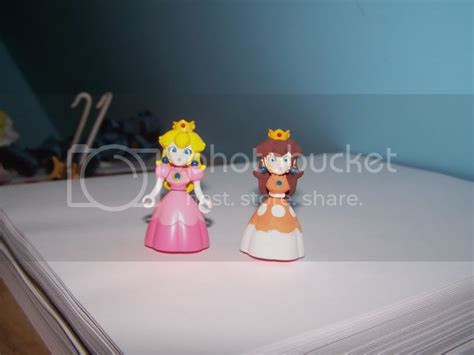 Custom Princess Daisy action-figure | Distant Horizon Forums