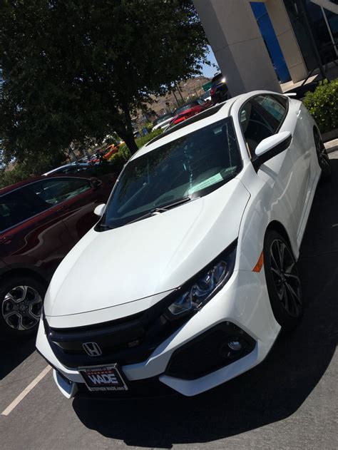 FINALLY! My New White Si Sedan | 2016+ Honda Civic Forum (10th Gen ...