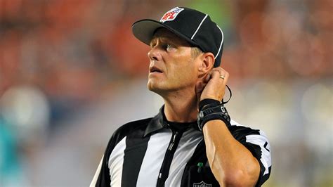 NFL hires 12 new officials, promotes 2 to referee - ESPN