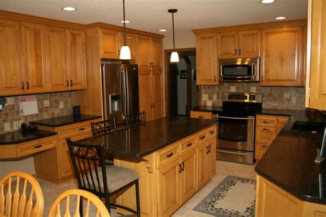 20+ Maple Cabinets with Black Granite Countertops - Kitchen Nook ...