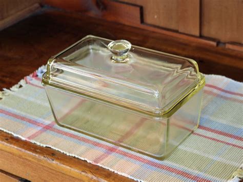 Westinghouse Clear Glass Loaf/bread Pan With Domed Lid 9 X 5 X 3.5 Refrigerator Dish Bakeware ...