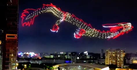 Amazing 1,500 Drone Dragon Takes Flight To Celebrate Dragon Boat ...