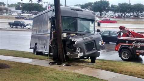 UPS truck crashes into North Austin power pole | KEYE