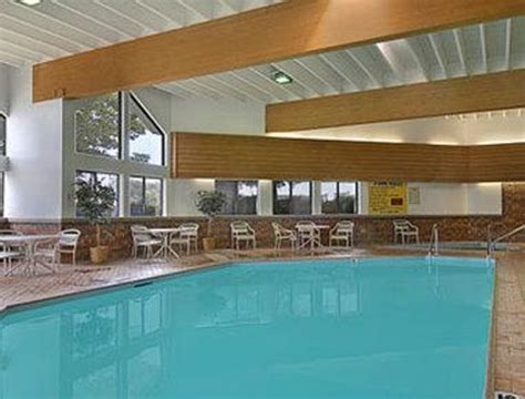 Super 8 Wisconsin Dells - UPDATED 2018 Prices, Reviews & Photos - Motel ...