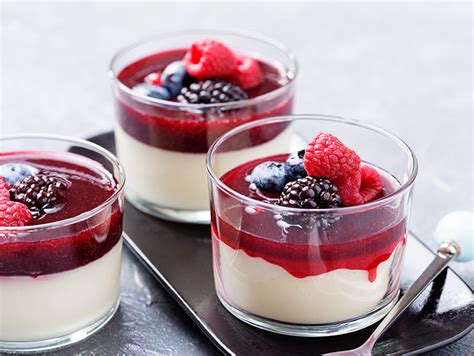 Panna Cotta Italian Pudding Dessert - Agnes's Kitchen