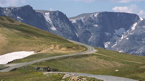 Day hikes in the Absaroka-Beartooth wilderness near Red Lodge, Montana