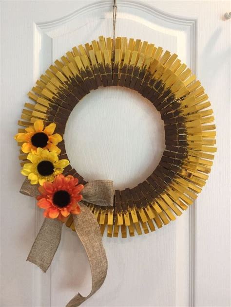 Easy Clothespin Sunflower Wreath | Hometalk