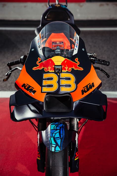 Red Bull KTM enter Catalan MotoGP™ on the crest of a wave with cool ...