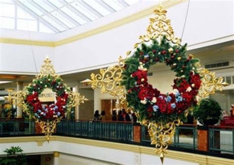 Shopping Center Christmas Decorations | Holiday Mall Displays ...